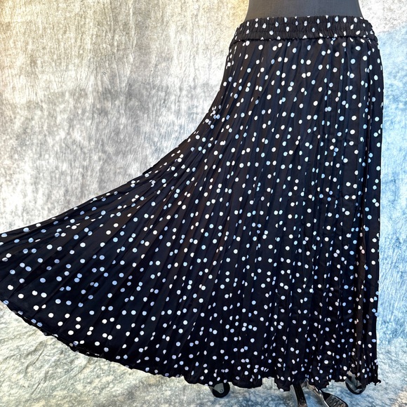 🪩 Time and Tru Black White Polka Dot Skirt - L - Picture 2 of 6